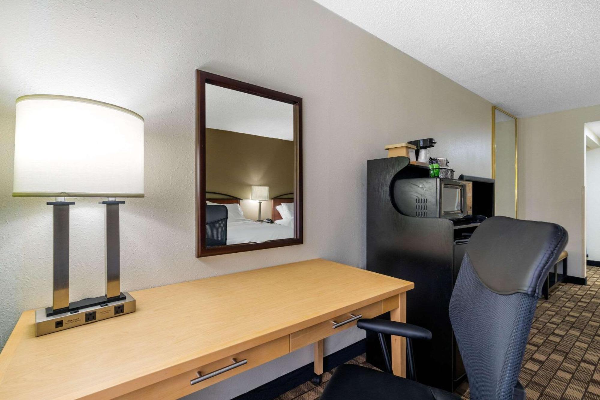 Quality Inn Tyler - Lindale Esterno foto